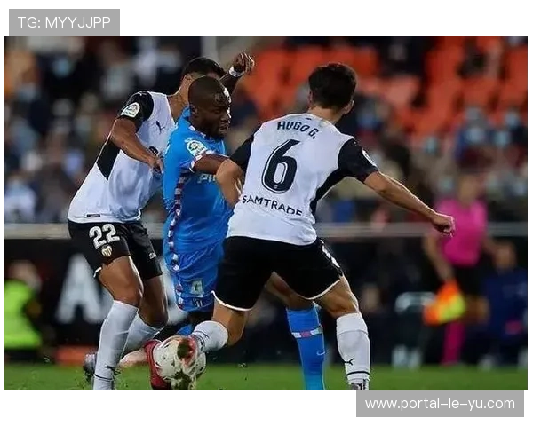 瓦伦西亚补时阶段倒钩绝杀莱万特,赢得保级关键战