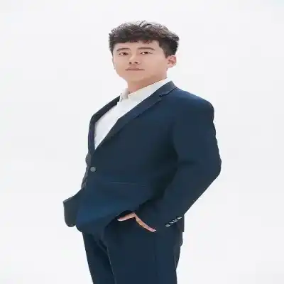易轩岩